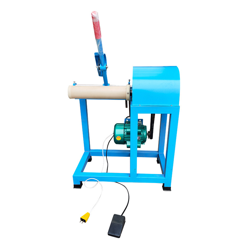 Pipe cutting machine